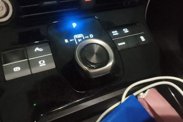 Used Toyota BZ 4X 2024 615 PRO Edition Gear Lever