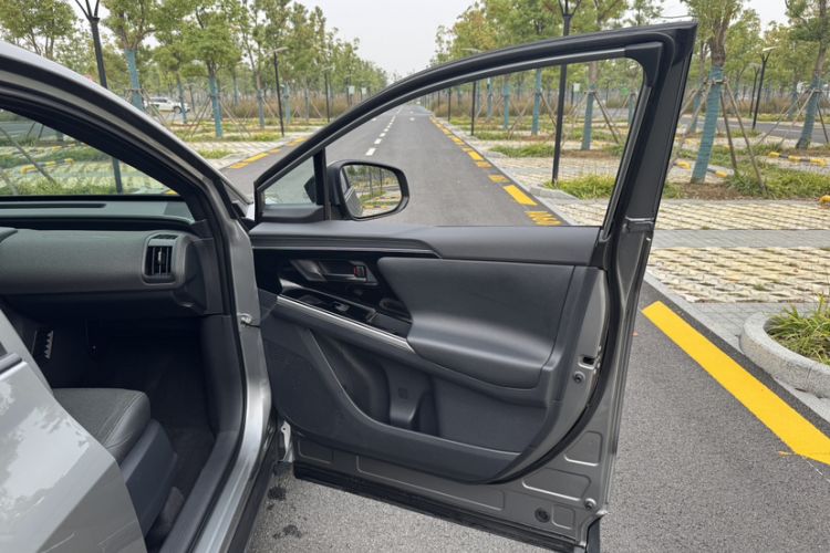 Used Toyota BZ 4X 2024 615 AIR Edition Interior 3