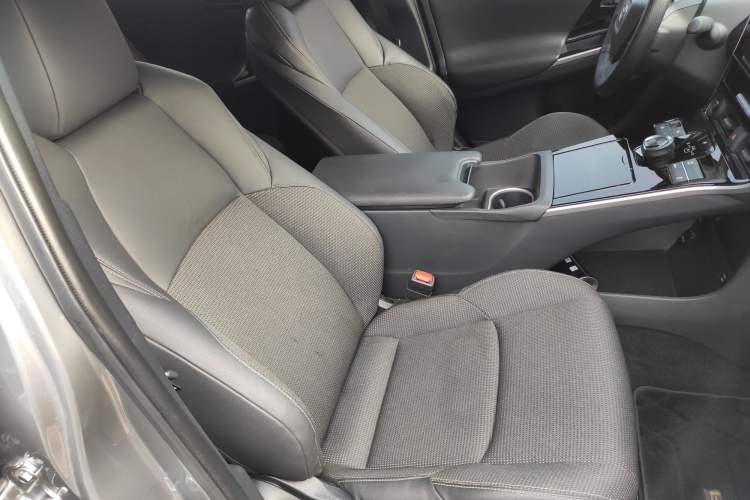 Used Toyota BZ 4X 2024 615 AIR Edition Right Front Seat