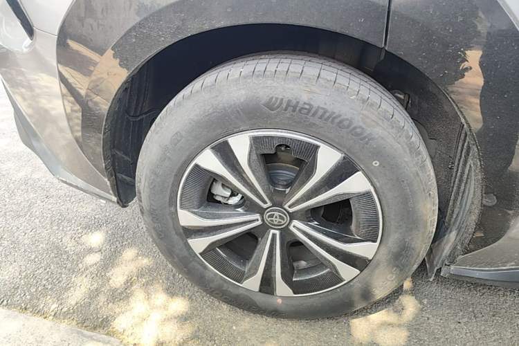 Used Toyota BZ 4X 2024 615 PRO Edition Right Rear Wheel Hub