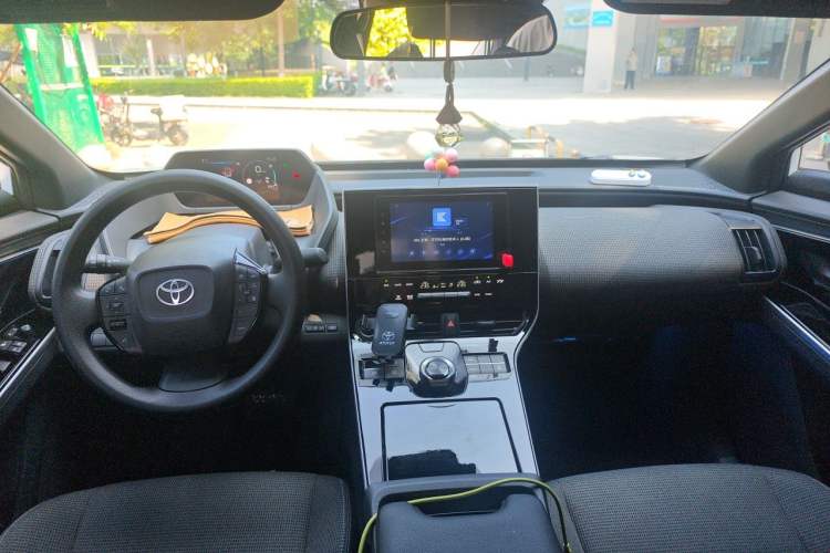 Used Toyota BZ 4X 2024 615 AIR Edition Center Console