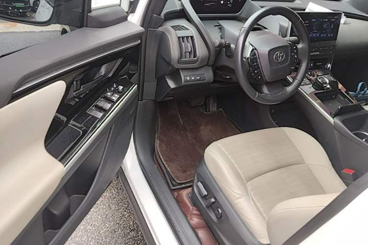 Used Toyota BZ 4X 2024 615 PRO Edition Driver Seat