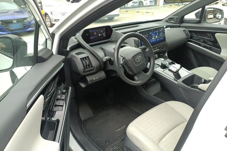 Used Toyota BZ 4X 2024 615 MAX Version Driver Seat