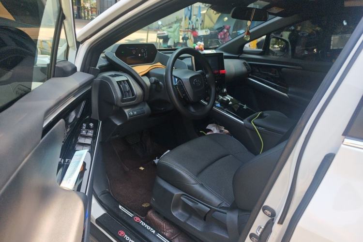 Used Toyota BZ 4X 2024 615 AIR Edition Driver Seat