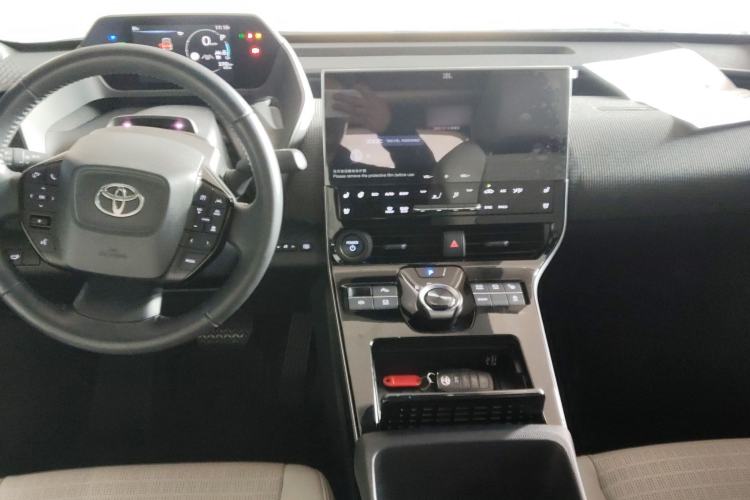 Used Toyota BZ 4X 2024 615 MAX Version Interior 2