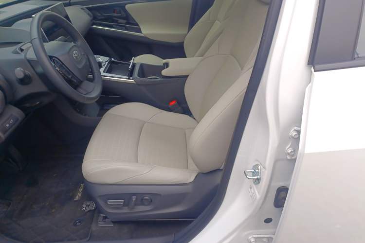 Used Toyota BZ 4X 2024 615 MAX Version Left Front Seat