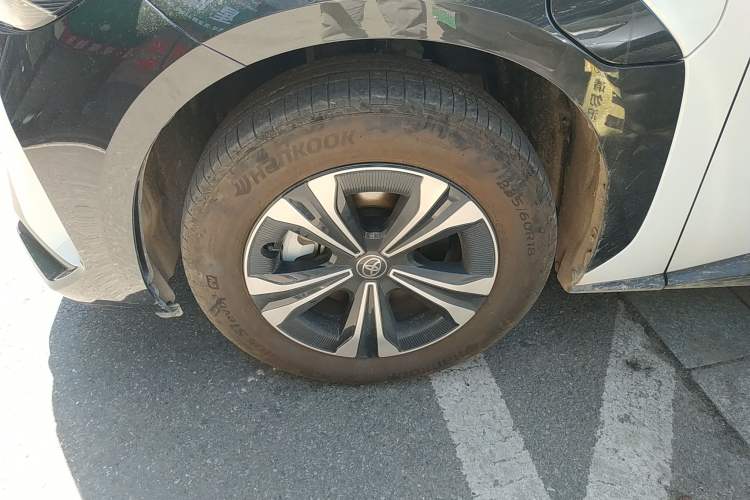Used Toyota BZ 4X 2024 615 AIR Edition Left Front Wheel Hub