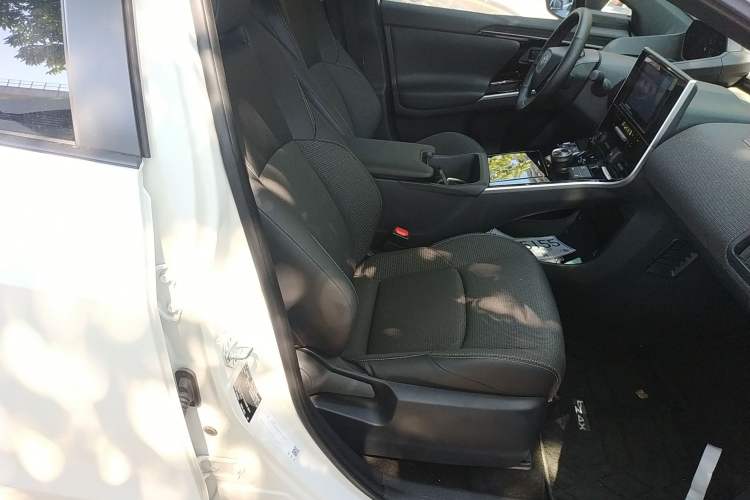 Used Toyota BZ 4X 2024 615 AIR Edition Right Front Seat
