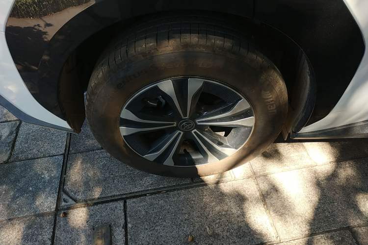 Used Toyota BZ 4X 2024 615 AIR Edition Right Rear Wheel Hub