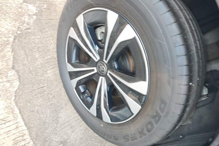 Used Toyota BZ 4X 2024 615 AIR Edition Right Rear Wheel Hub