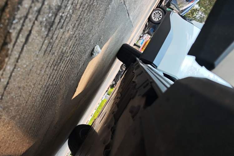 Used Toyota BZ 4X 2024 615 AIR Edition Right Side Sill