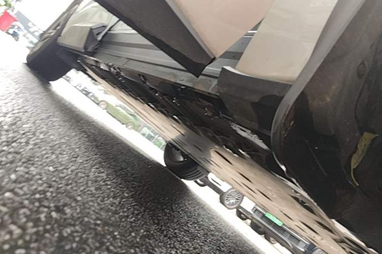Used Toyota BZ 4X 2024 615 PRO Edition Right Side Sill