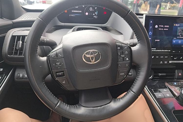 Used Toyota BZ 4X 2024 615 PRO Edition Steering Wheel