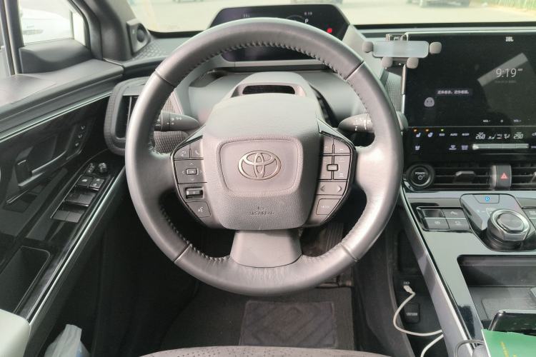 Used Toyota BZ 4X 2025 615 Max Version Steering Wheel