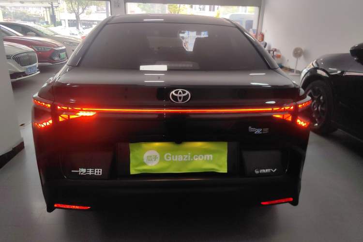 Used Toyota bZ3 2023 517 km Elite PRO Rear