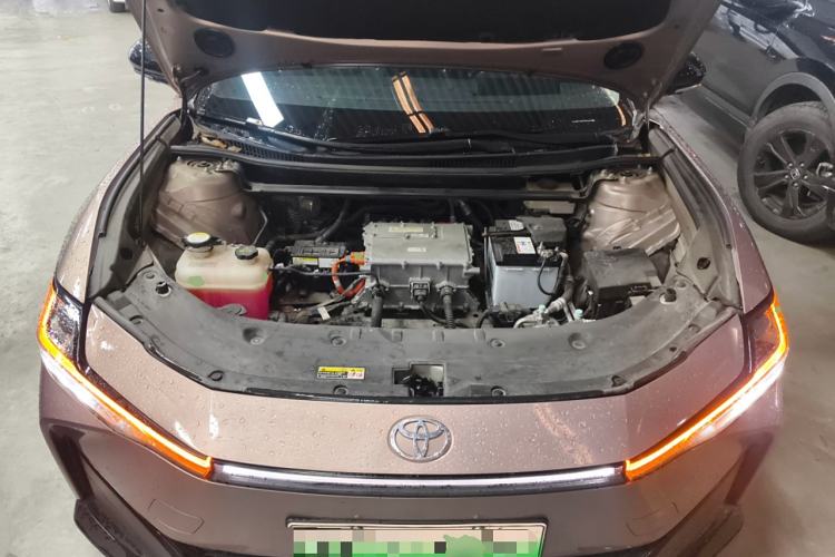 Used Toyota bZ3 2023 616 km Long-Range Premium Engine Bay
