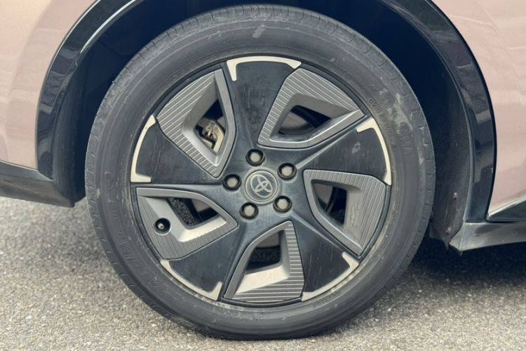 Used Toyota bZ3 2023 616 km Long-Range Premium Exterior 10
