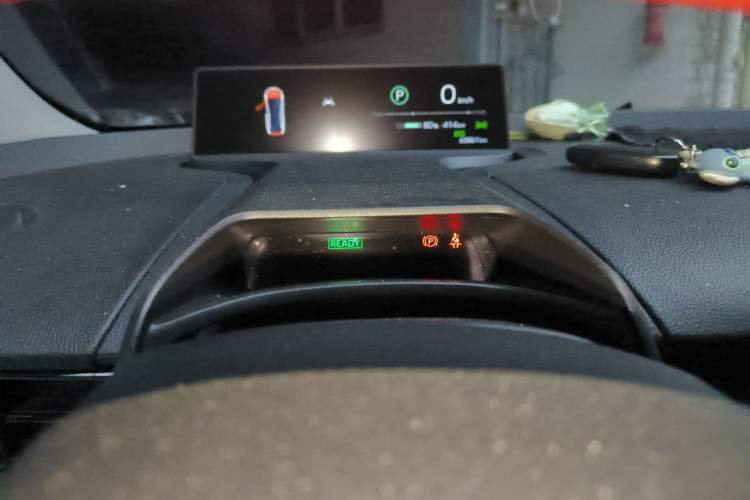 Used Toyota bZ3 2023 517 km Elite PRO Instrument Cluster