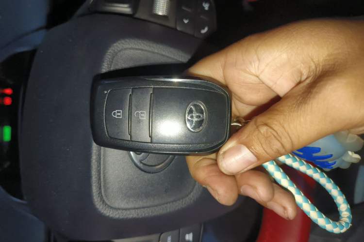 Used Toyota bZ3 2023 517 km Elite PRO Vehicle Key
