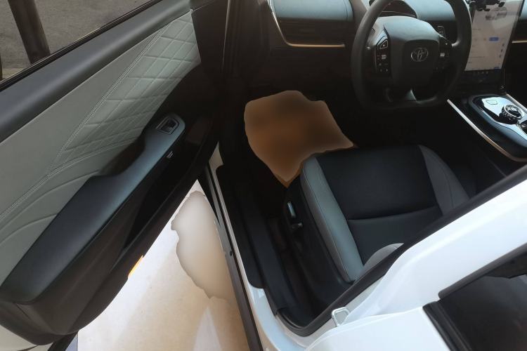 Used Toyota bZ3 2023 517 km Elite PRO Interior 3