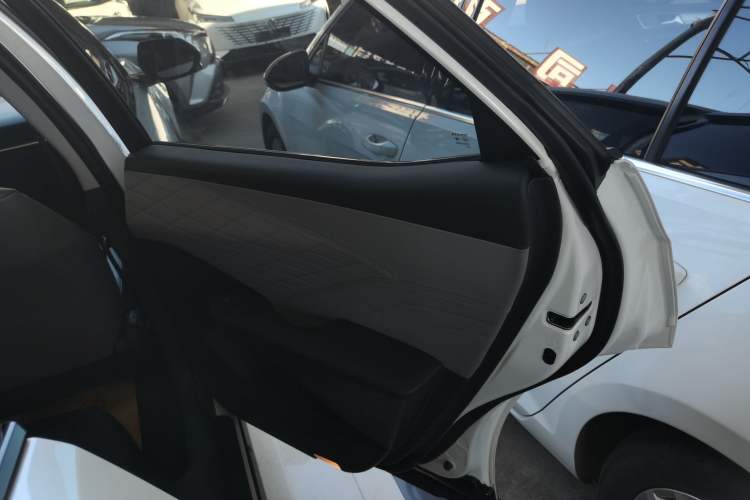 Used Toyota bZ3 2023 517 km Elite PRO Interior 6