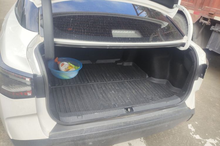 Used Toyota bZ3 2023 517 km Elite PRO Trunk