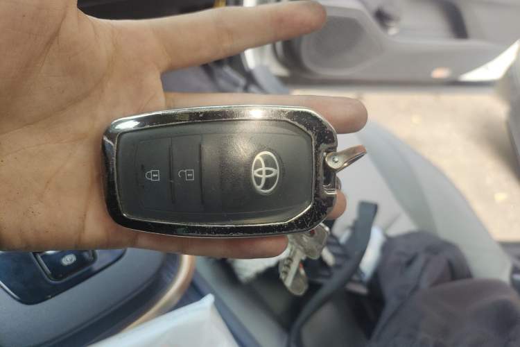 Used Toyota bZ3 2023 517 km Elite PRO Vehicle Key
