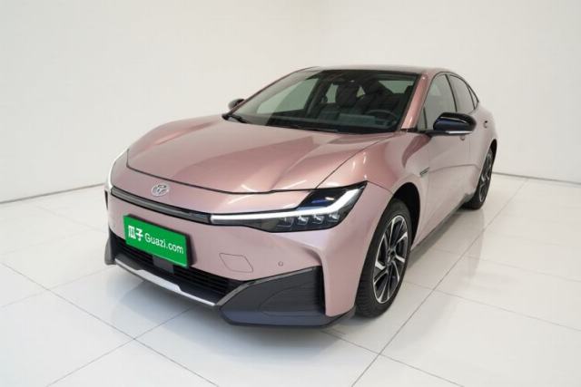 Used Toyota bZ3 2023 616 km Long-Range Premium