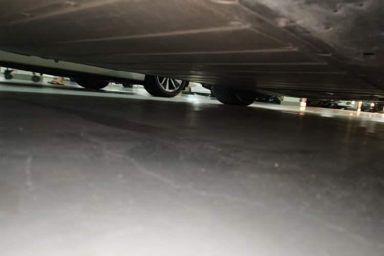 Used Toyota bZ3 2023 517 km Elite PRO Chassis Front Left