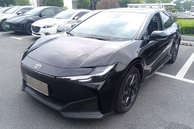 Used Toyota bZ3 2023 517 km Elite PRO Guazi used car, China used car export, Used car for sale, Used Toyota cars, Cheapest cars for sale, Electric vehicle, New energy car