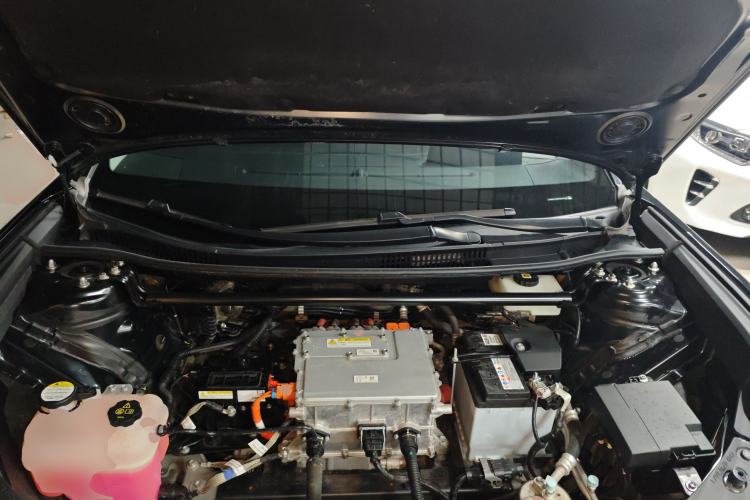 Used Toyota bZ3 2023 517 km Elite PRO Engine Bay