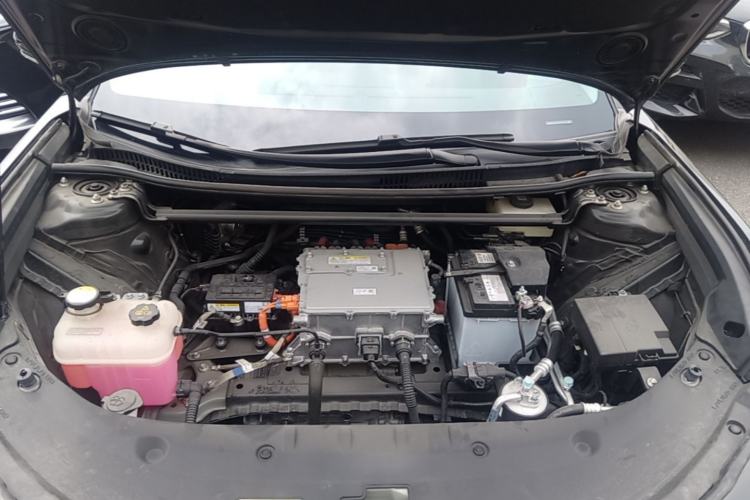 Used Toyota bZ3 2023 517 km Elite PRO Engine Bay