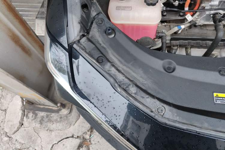 Used Toyota bZ3 2023 517 km Elite PRO Engine Bay Right