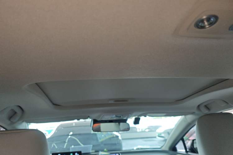 Used Toyota bZ3 2023 517 km Elite PRO Headliner