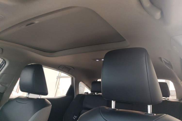 Used Toyota bZ3 2023 517 km Elite PRO Headliner