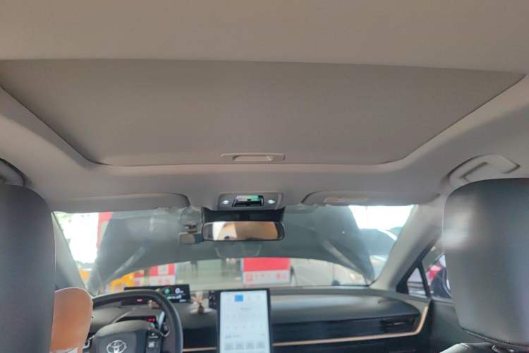 Used Toyota bZ3 2023 517 km Elite PRO Headliner