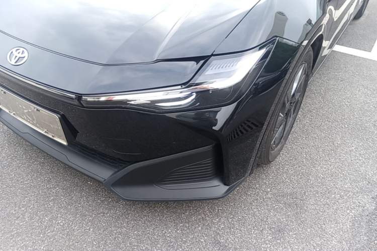 Used Toyota bZ3 2023 517 km Elite PRO Left Front Headlight