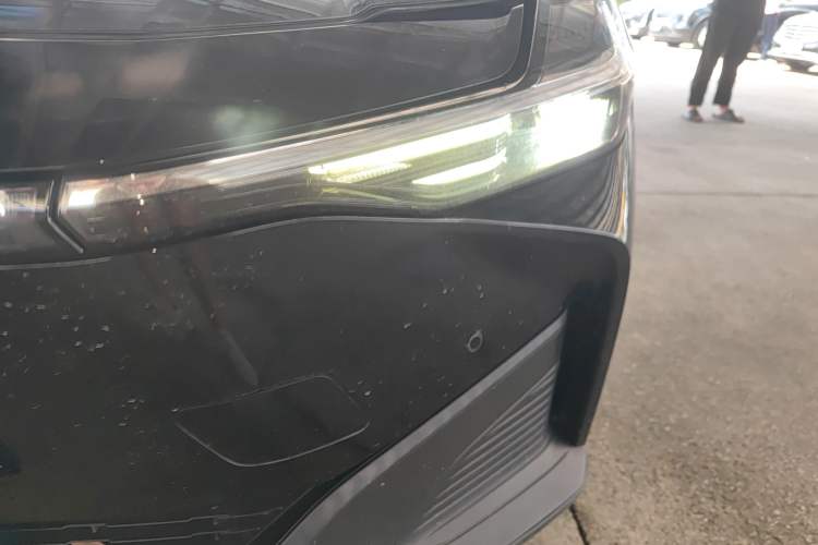 Used Toyota bZ3 2023 517 km Elite PRO Left Front Headlight