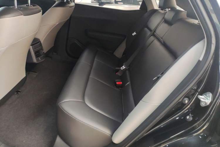 Used Toyota bZ3 2023 517 km Elite PRO Left Rear Seat