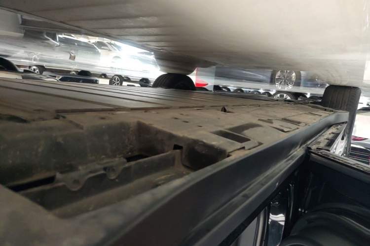 Used Toyota bZ3 2023 517 km Elite PRO Left Side Sill