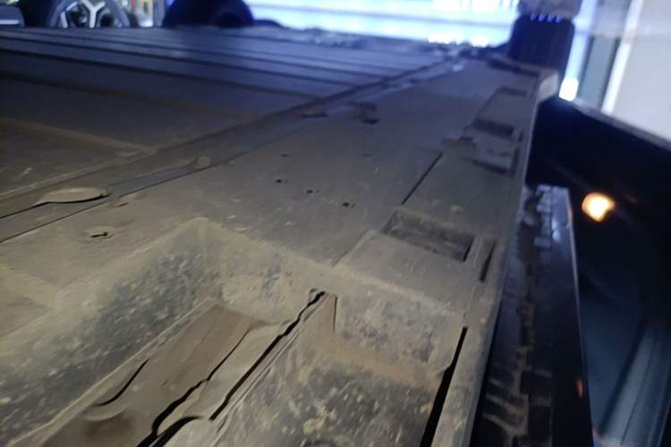Used Toyota bZ3 2023 517 km Elite PRO Left Side Sill
