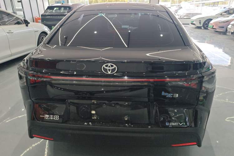 Used Toyota bZ3 2023 517 km Elite PRO Rear
