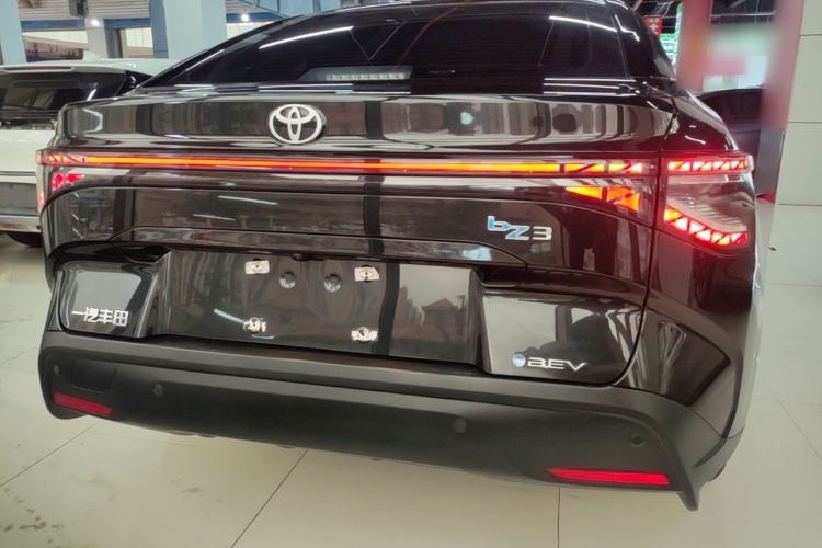 Used Toyota bZ3 2023 517 km Elite PRO Rear