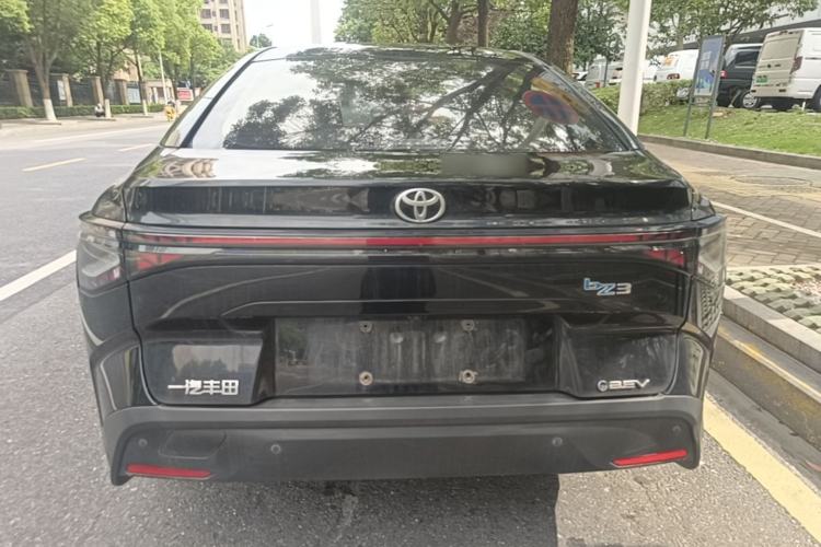 Used Toyota bZ3 2023 517 km Elite PRO Rear