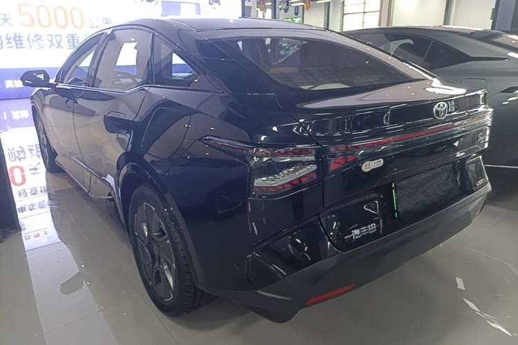 Used Toyota bZ3 2023 517 km Elite PRO Rear Left 45 Deg