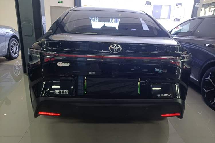 Used Toyota bZ3 2023 517 km Elite PRO Rear