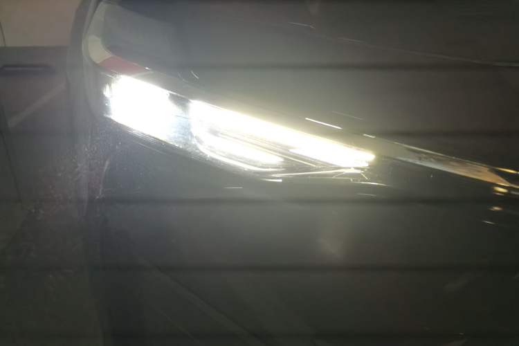 Used Toyota bZ3 2023 517 km Elite PRO Right Front Headlight