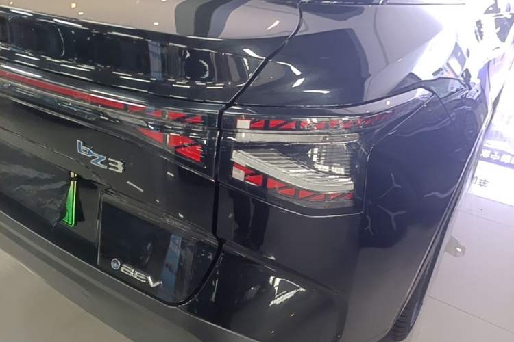 Used Toyota bZ3 2023 517 km Elite PRO Right Rear Taillight