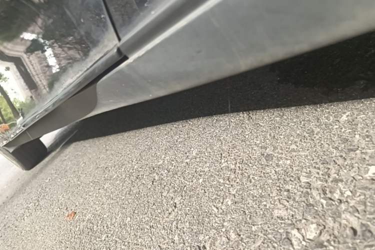 Used Toyota bZ3 2023 517 km Elite PRO Right Side Sill
