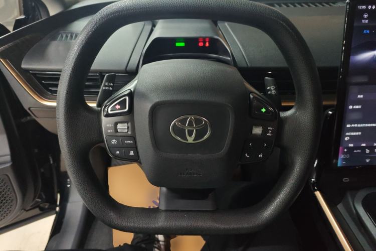 Used Toyota bZ3 2023 517 km Elite PRO Steering Wheel